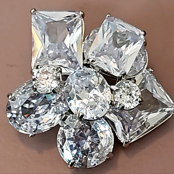 Stunning Large Stone Brooch - Picture 1 of 3